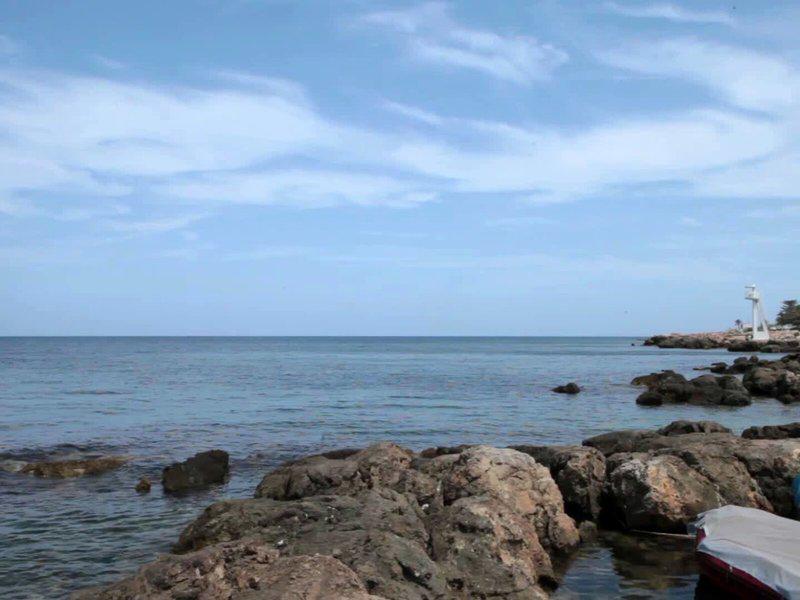 80E168009BA05734B81DABB65F01A023