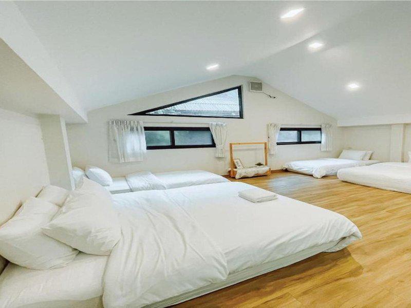 BECADA9414305704E38DE7F9406600A6