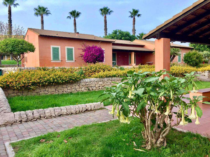 CD565004BE6547129C528F195A6419B0