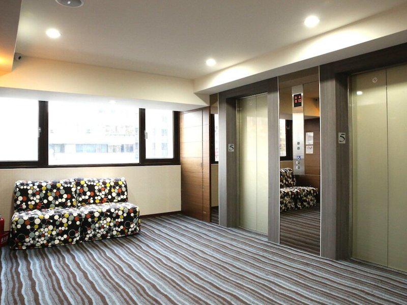 4E7B4BCF7CEE805B8C7385F71DD90F4A