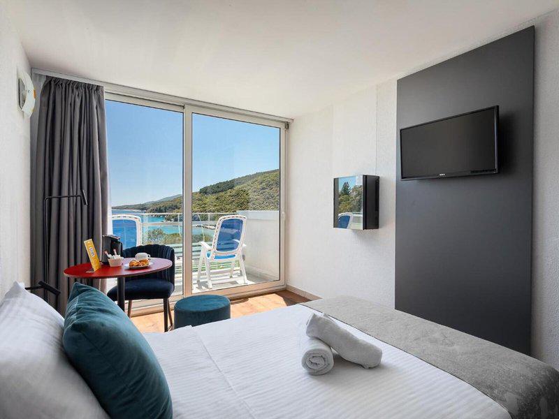 7AF933FF944C02A7822A7680BD72B901