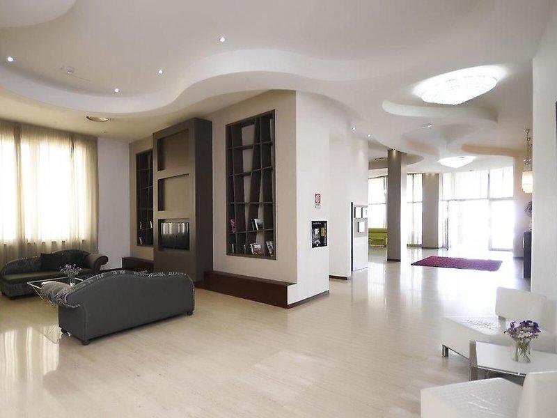 8998B48B8452BAC674C3D959F4A239F9