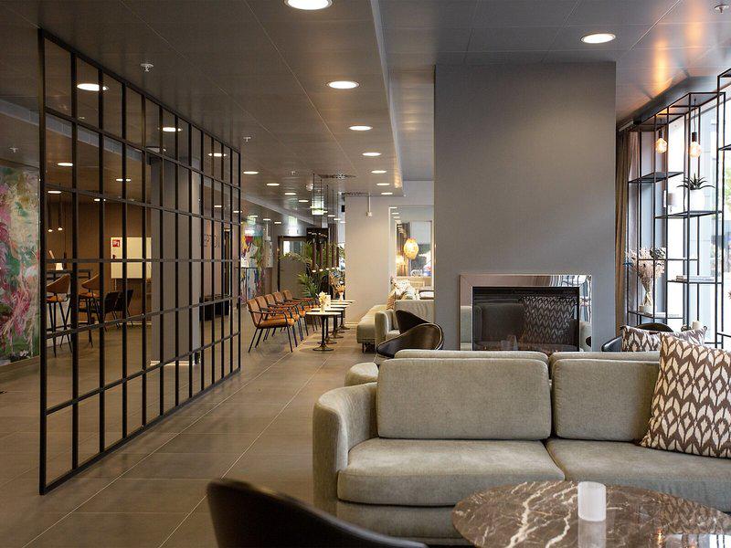 E6B3D5B618A03181FEBA29CCF456C498