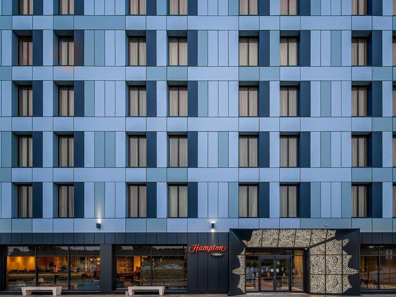 ED295742A062BE4198D22C9B2FAF69B0