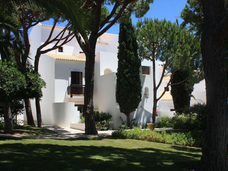 DAA33F7A8471A5FBB8796E26F2C5706E