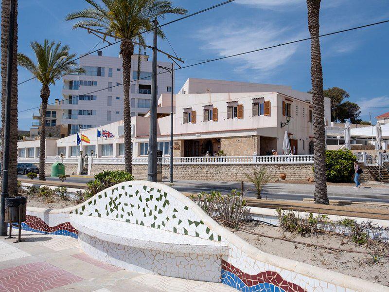 AA61A1CD0ECA8E8FCB385D931514EC94