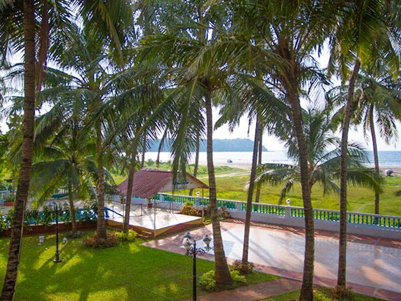 7F7CF7991FC427FC28019B57AEB2D265