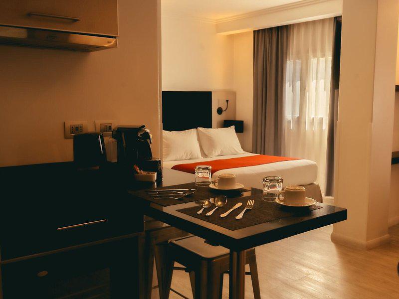 33C6EFA52E79966D1B210B2DA784CBAB