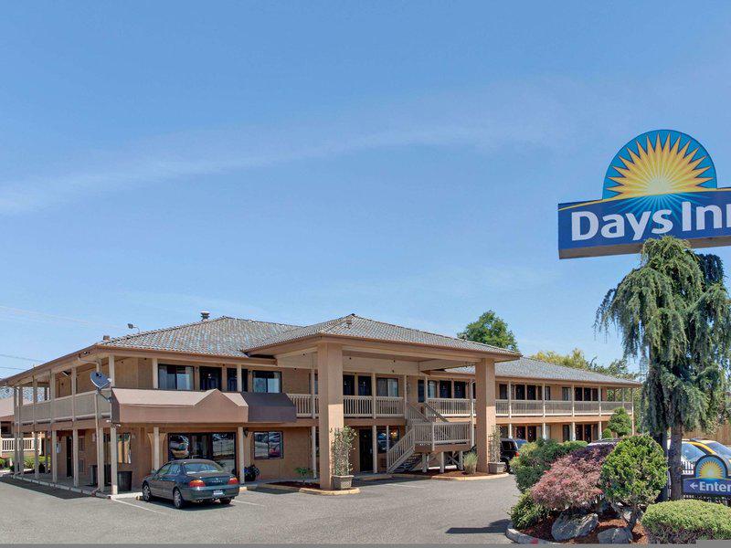 FC4A8439400BF5B841F554D192F09FE5