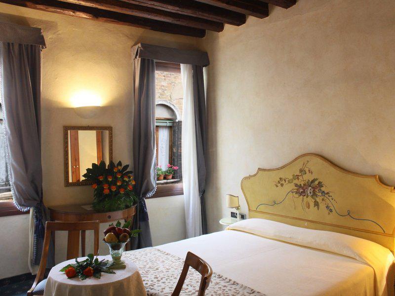 8E954D501F97F8A73B9BC45D27DEB1C2