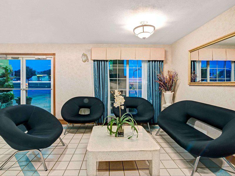 A36524C8E40B0A66D3FBFC0A2FBEF40C