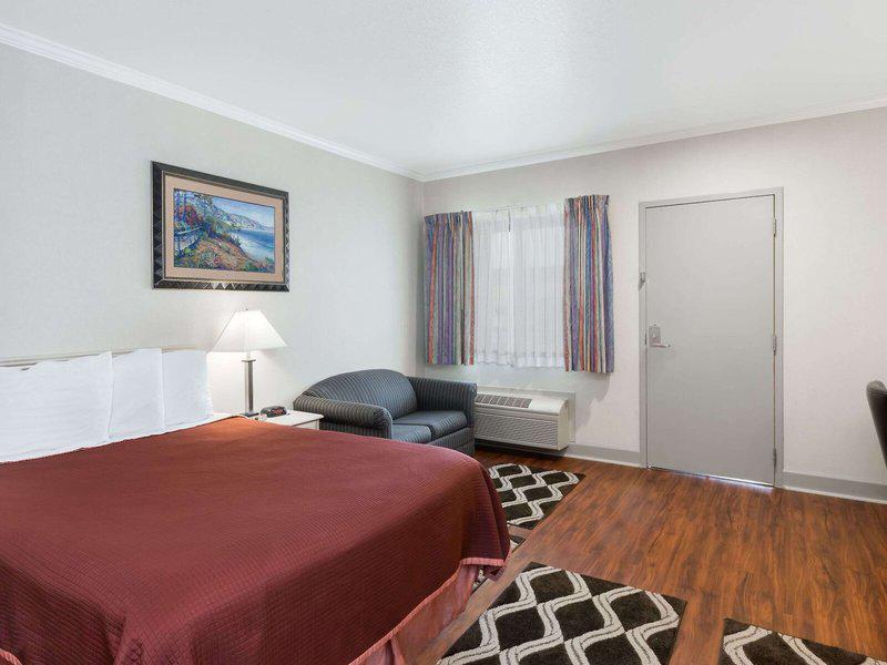 B87C5A9BD5F843C9E4FD6AD5095B02FD