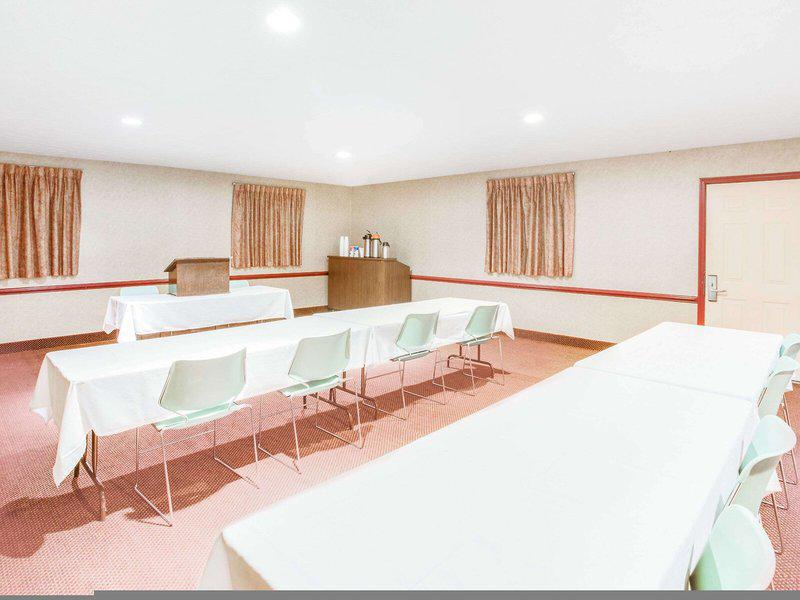 8F6C4506AB7AB55433FCB6641FDEAA05