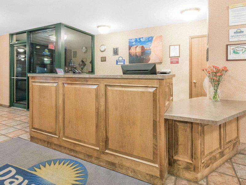 1C6B76EF049E6A3D0F195726D077FF3C