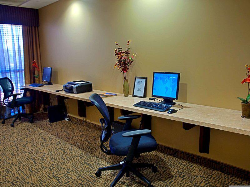 B4AAEA6A48B43F4AB6AE365075226473