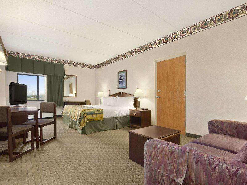 FFDB76C310235D7DF1FBB36D5BD1AFFD