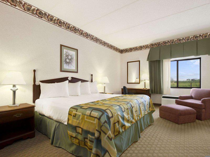 B852F0684B965A21000F769933FD156F