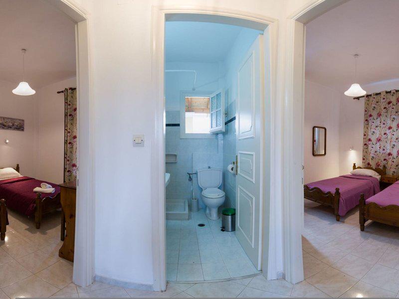 B41C9B8526B78D2E3E8A6D9A032C906E