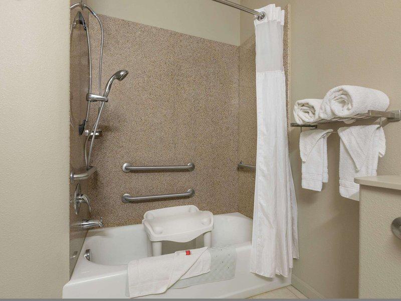 80C66332A08D09F4E02703A91517AA84