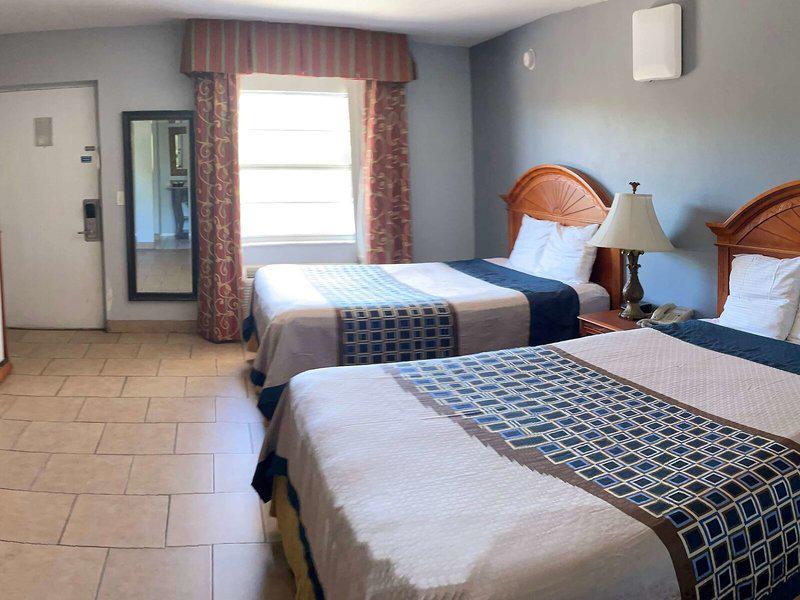 1E672F2FB4B983C8775AF889629D024D