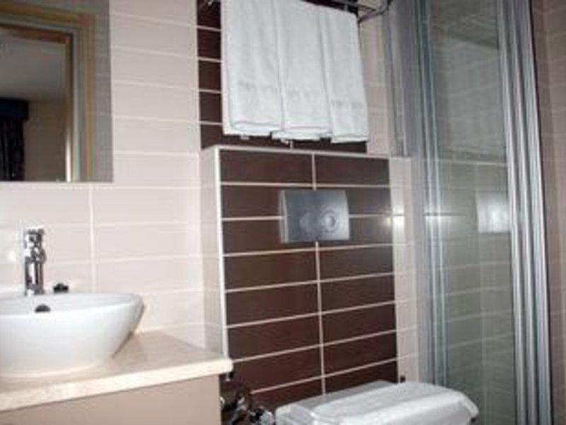 A2427EE0A86D8B90FC1AC2CB9DCBDF99