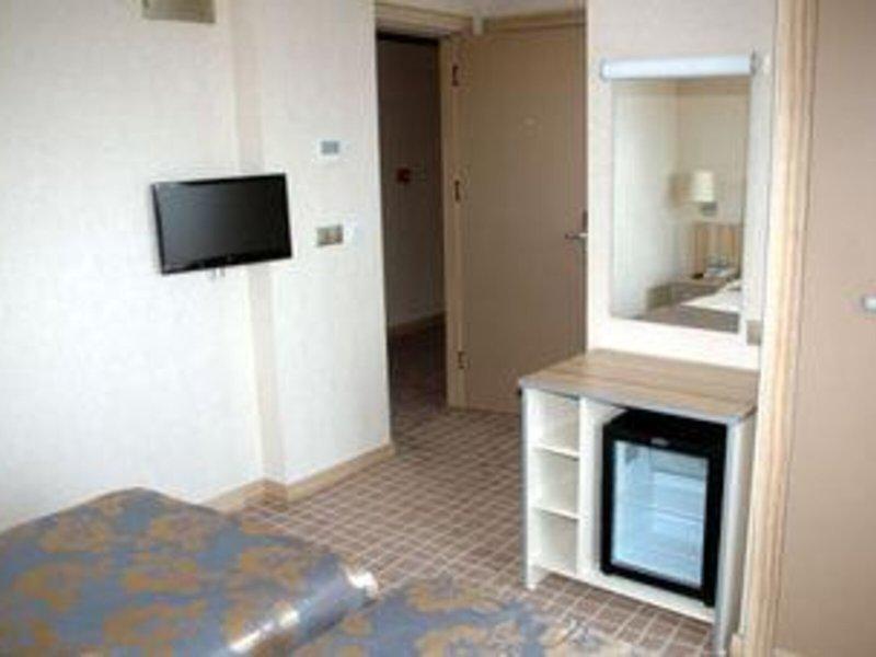 534AE9B9F5E619F2A98B368878955337