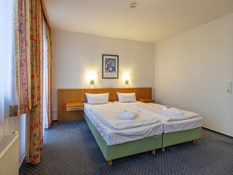 2CD335CE7FA09A0041DA8265C8BFC98F