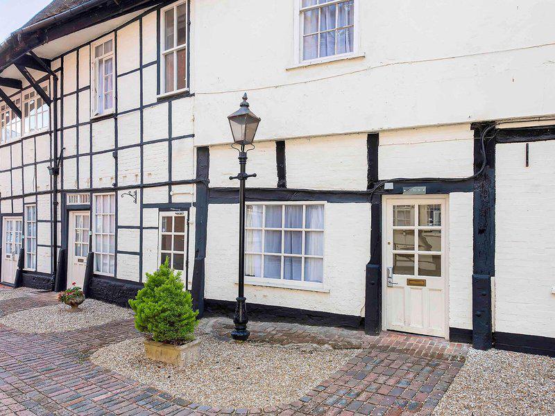 3D711C996AD1C2EC50DEDFFDAC271609