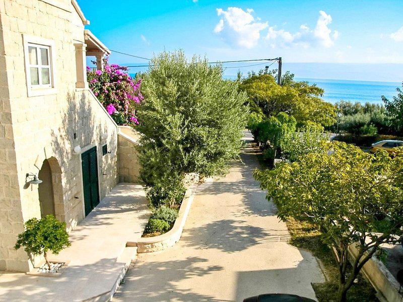 7C7587722CA9FC7BF8852B91F0D691B5