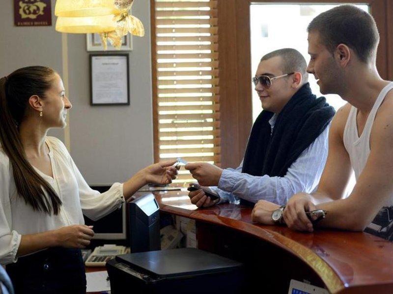 5812AF28357CC4F4C9BE02A127534350