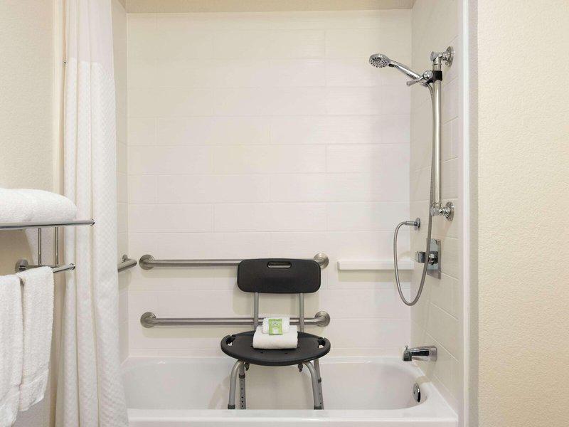 B73E2CCFE8D54483A72FEFAFD1BFE870