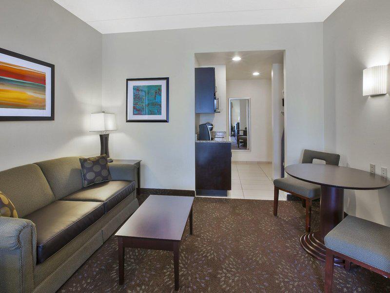 0A2A70A47646DEA9BD610B6217D97C4B