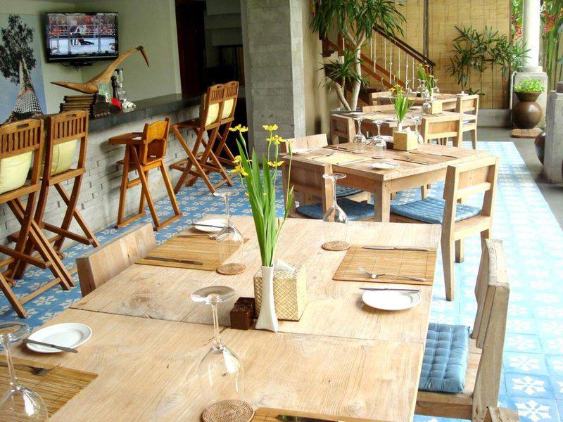 B6A8B7F3AEB646AAD0F8591348C66DB2