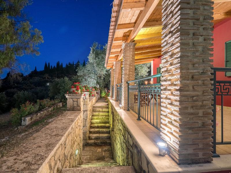 131FF4AC09B5869A682E8E45BC940420