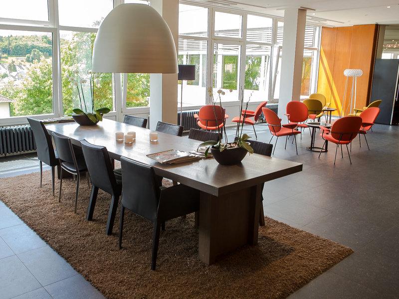 02F360BDEA98E9E00955795772304479