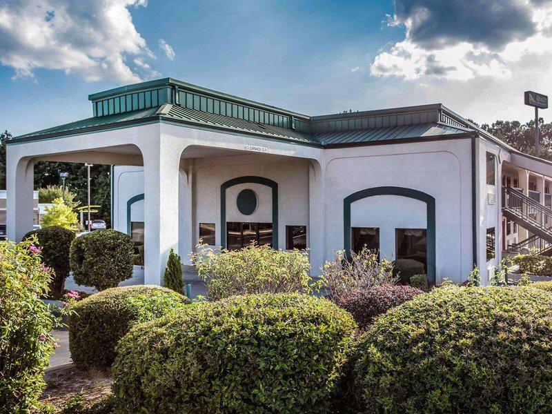 99E1D0BA02C8105E9F072385FED3941A