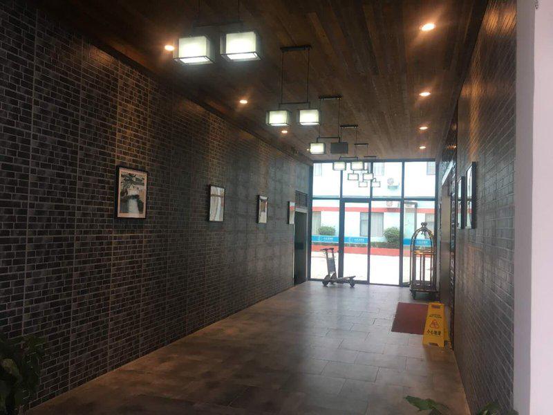 CBE54662F58DFCE1D7D154E1AF5C7121