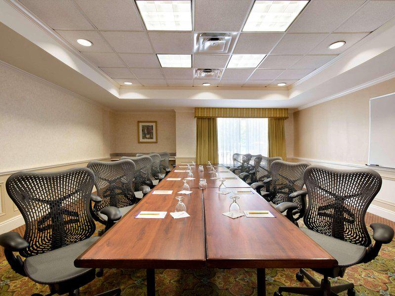 C1B9B8EF5CFFC595172938CBA0675ECF