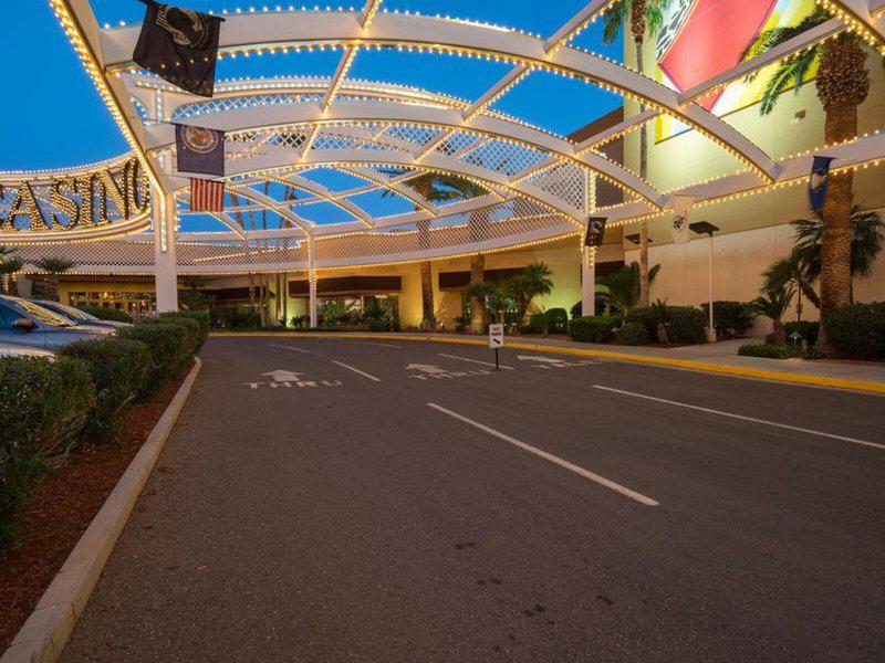 52F5A6855C169AD86F52FC33E9599351