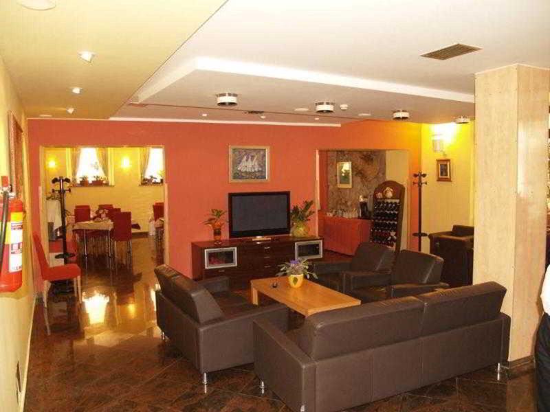 D44FA13431A8E3D7B227AFD9A0430BDF