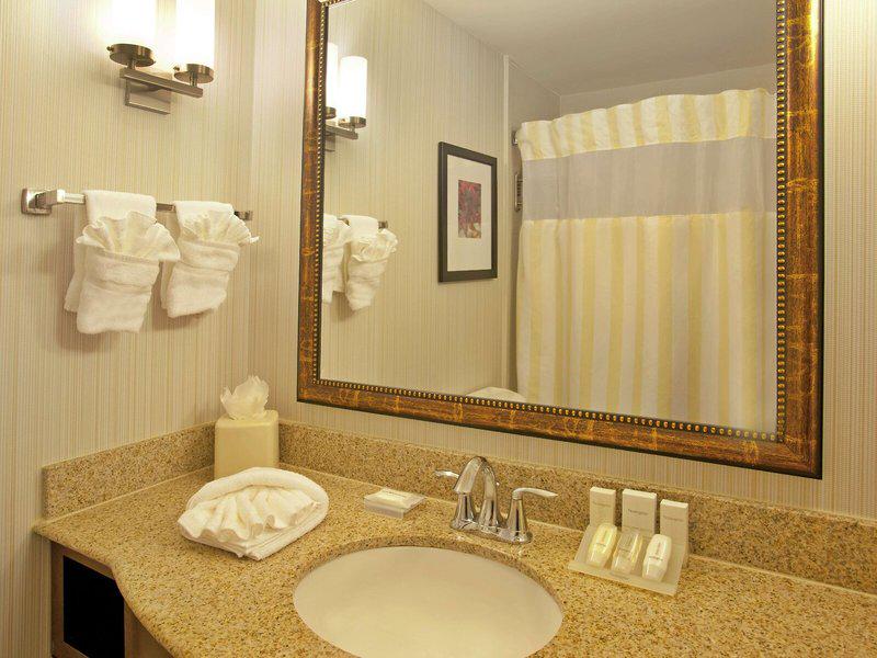 AFC85CCA0D0975695C879A1E69976B47