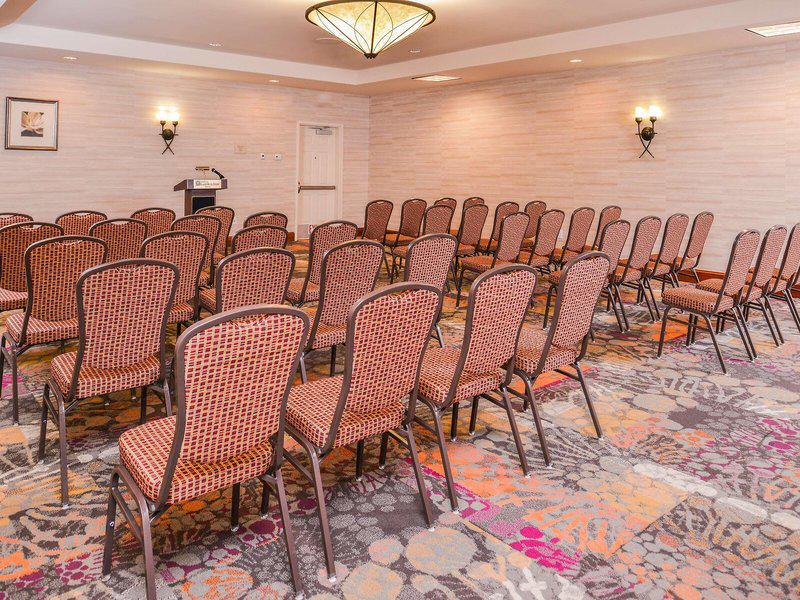 03E952F38C13FC72E5B090C145384953