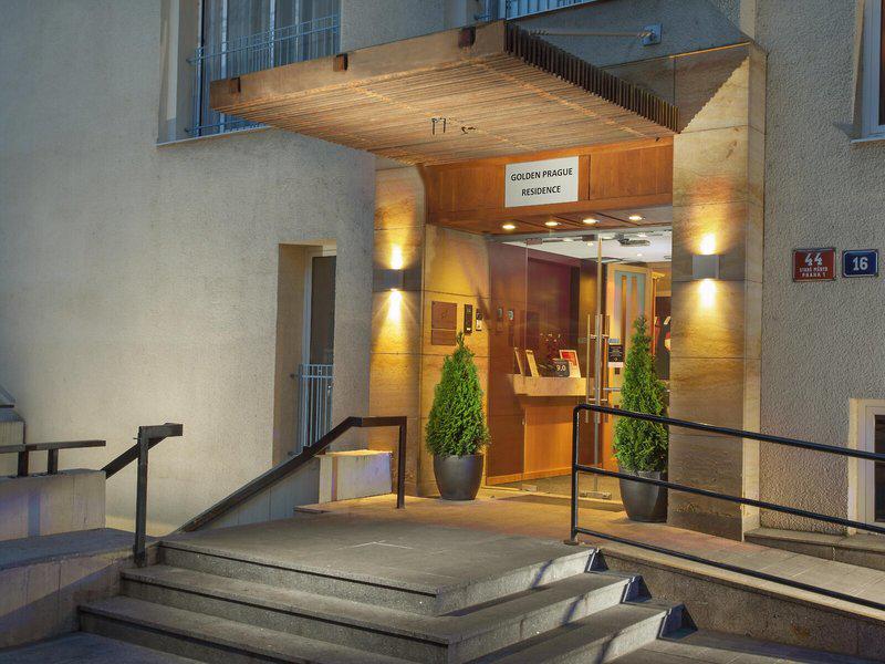 5641B8A17790D0B948B53A91C981DD23