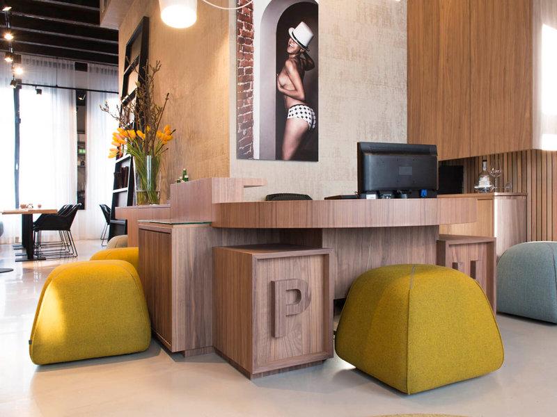 9376CCB859D3BF37802FFC847A0BCB80