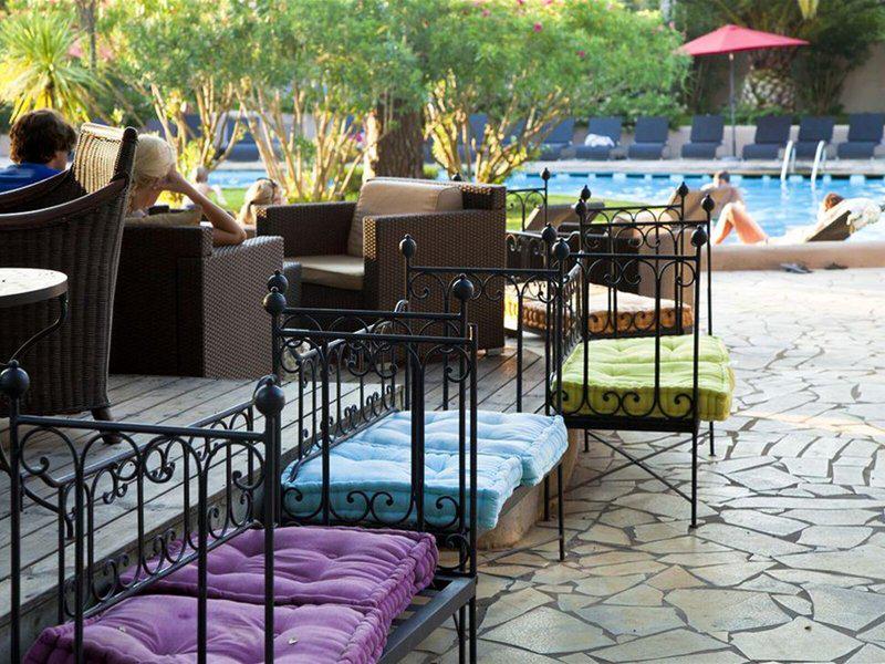 BB4E3CED0B00774B082EC6A321FF6B1E