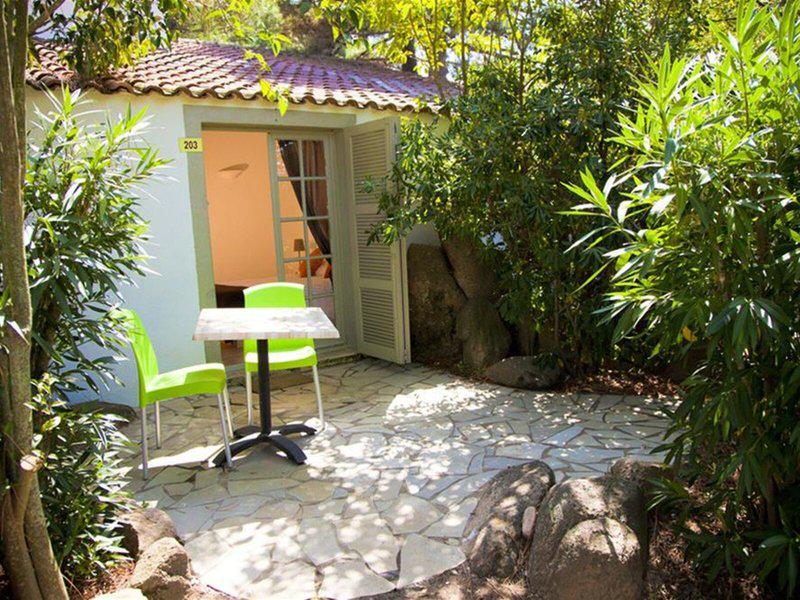 40AFFC351125639FF62E1A50A5591365