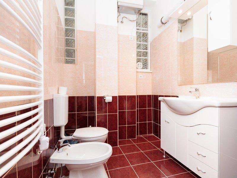 5FA25F0CE3B7FADF5921DF0C248F870B