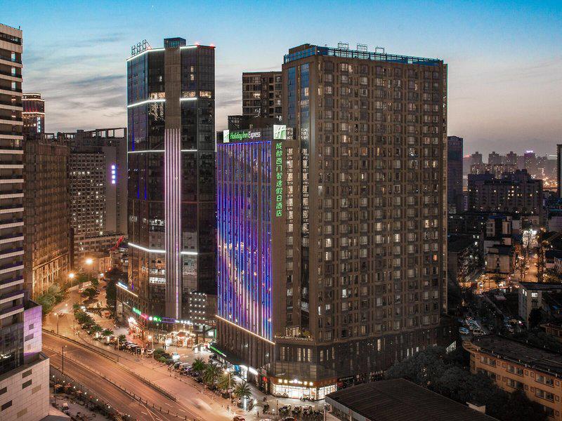 61EB0EE07BCDBDFB192D9426CA401AE2