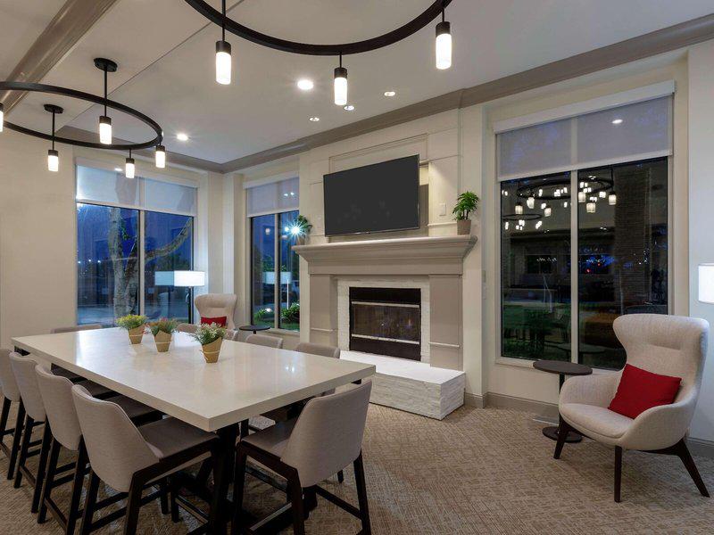 CC4B42F5806AF461F4BD19B0F7E50590