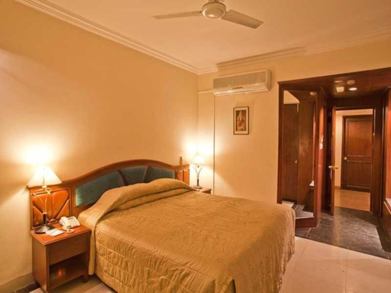 28E3DE3136068EA69BA9A32BAF24E65E